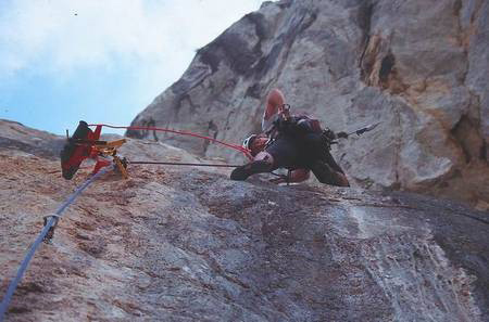 Spider, Anića kuk, Paklenica 2003. Uredia ga je 2000., a ispenja 2003. - Spider (8a) - najteži hrvatski sportski višedužinac / Foto: Boris Strmšek, www.kozjak.org