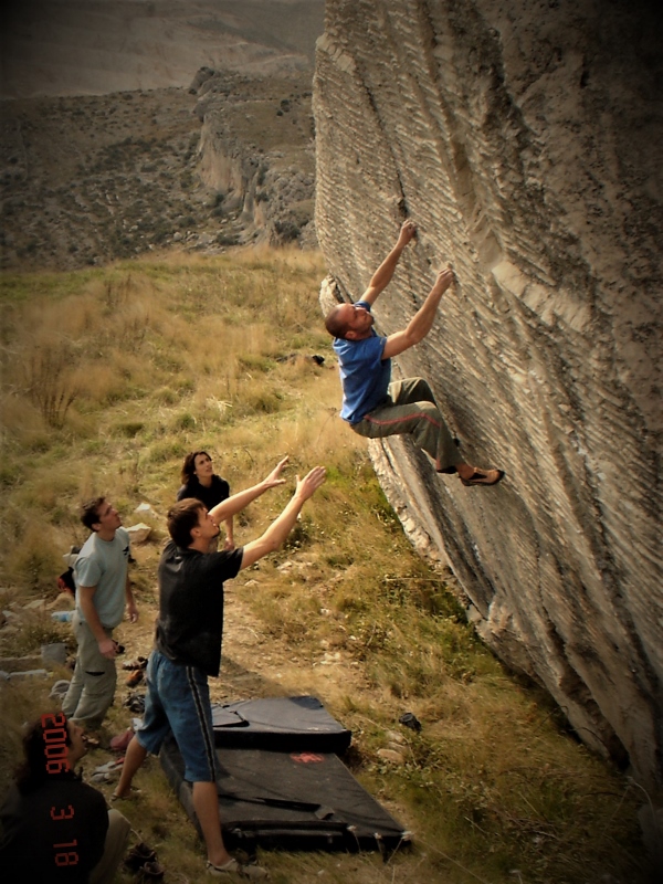Tata-mata Urh Čehovin Pirelli u teškoj borbi sa legendarnim trogirskim projektom / ožujak 2006.