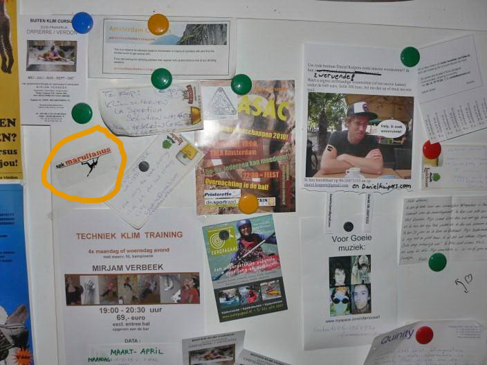 Bilo kuda - Marul svuda! Izvršni odbor obavještava Periju da će mu pojačat misečnu dozu klupskih naljepnica!!!