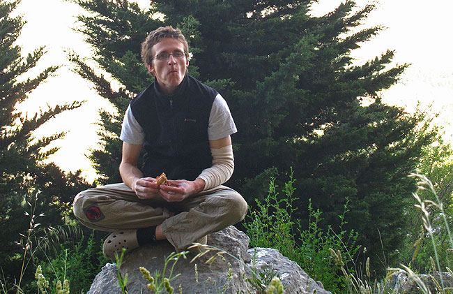 ...prakticira ćevape u trenucima predaha!