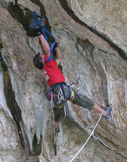 Adio bubrizi! Lija buši prvi dio kraljevske linije koju će te ugledat na sljedećoj fotografiji...