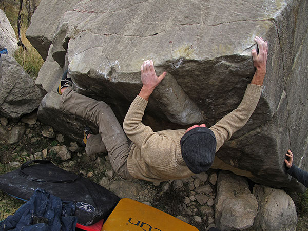 .... neizvjesno ko u filmu, sve dok nije skinia đemper i kapu!!!