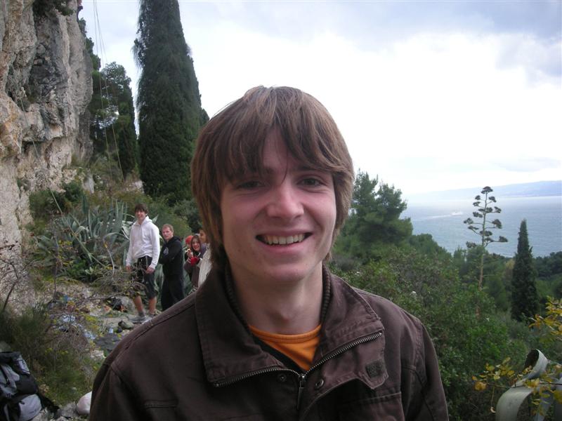 Momak na kojeg gravitacija ne djeluje!!! Niksi