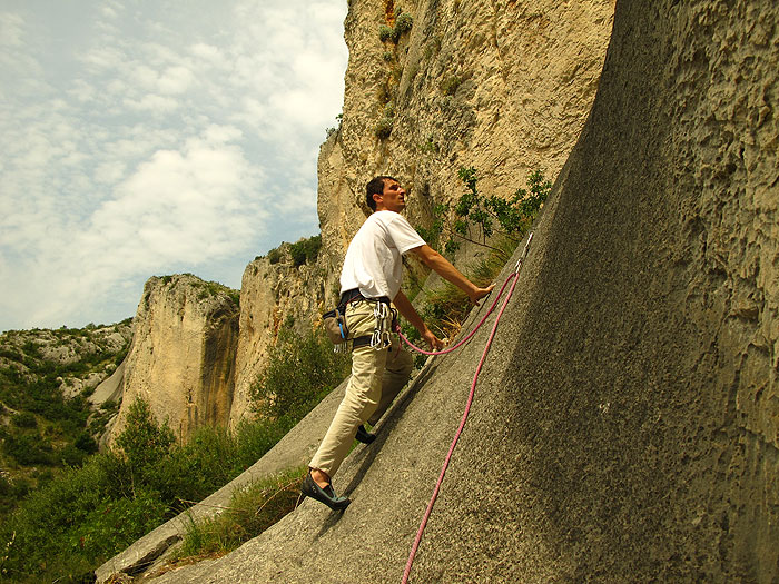 ... Bobara je za dlaku izbjegla Perijin FA. Guma o penje nije izdržala !!!