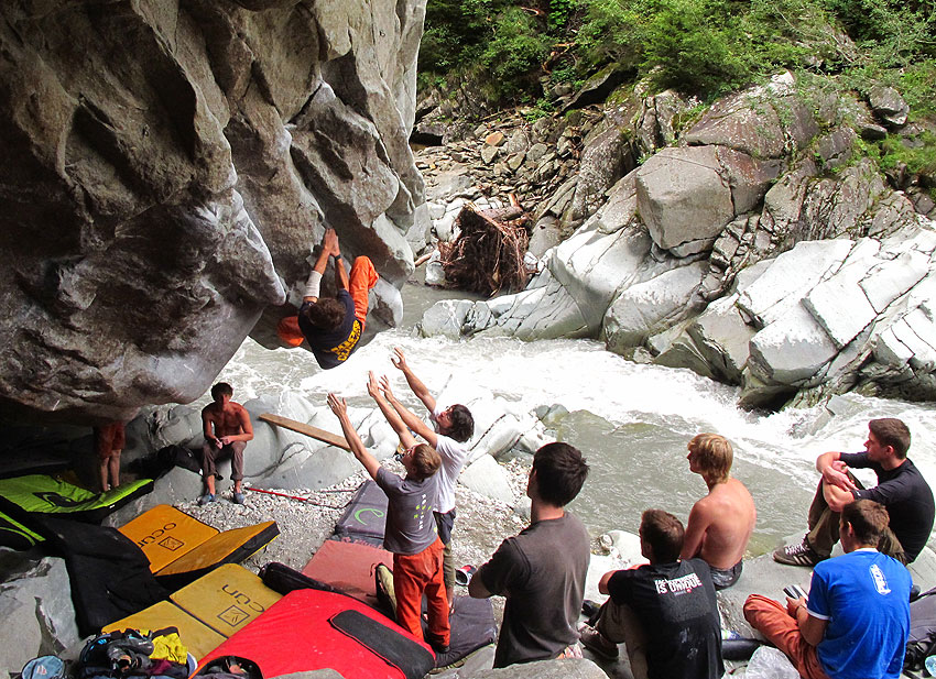Team spirit na Bruno bloku i sin o Marula u pokušaju Hydromancera...