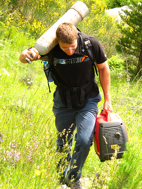 Natovaren ka vol na putu za Memorijal!