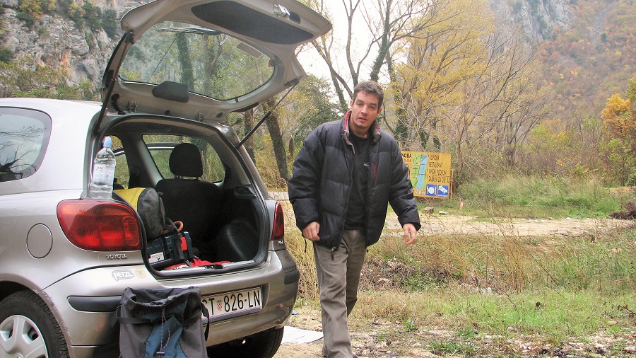 Another day in the office. Izraz lica govori sve...