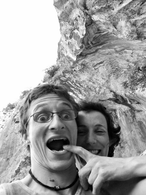 Hvala svima (posebno Sandri!) koji su me pratili i osiguravali na Perivoju! Znam da je većina njih to činila prije svega radi mene. Ja sam se zauzvrat trudia prikazat Pekinšku patku ka predobar smjer ali najčešće u tome nisam uspjeva...