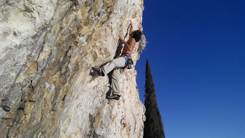 Na Šantinima Okruženi smo kilometrima asu - komodaj se i blaguj do mile volje !!!
