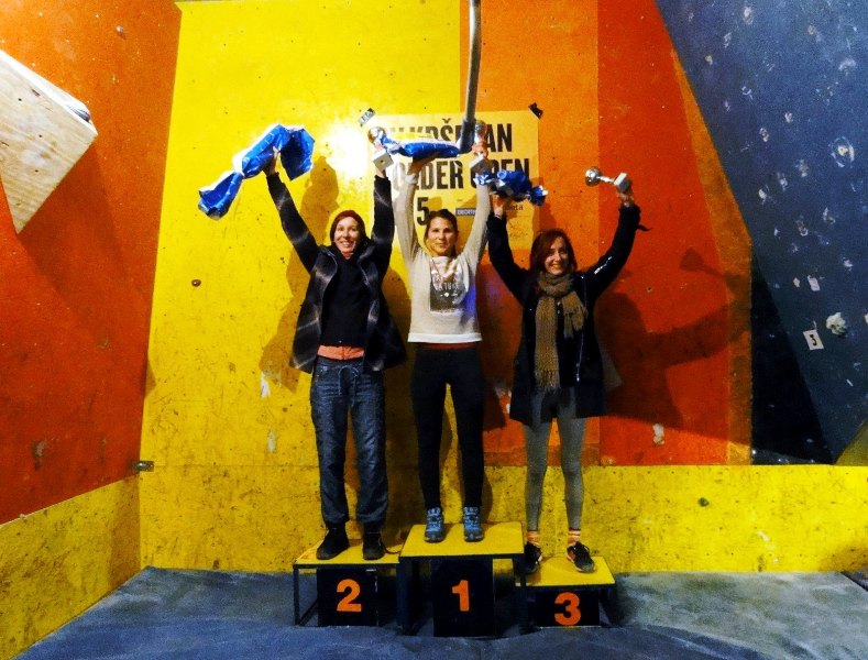 Postolje Bravo cure!