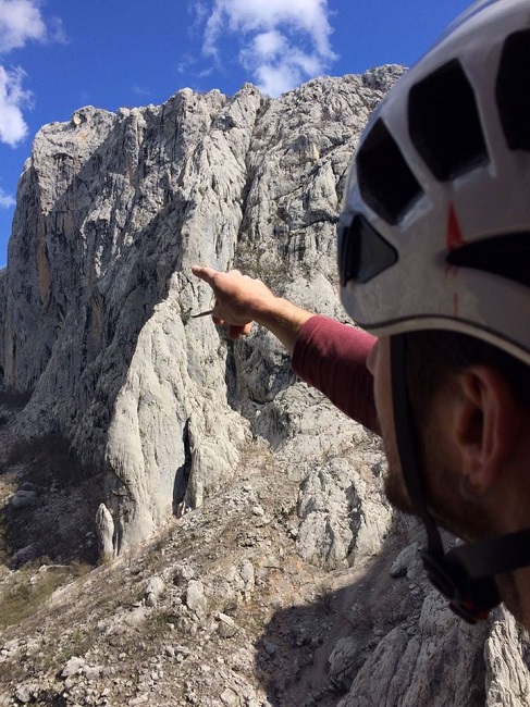 "Spavaš li mirno Kuku Anića?" - poručile su naveze iz Debelog Kuka...