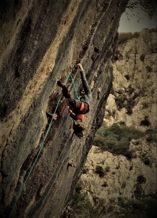 Niksi igra igru po savršenoj liniji La Linee!
