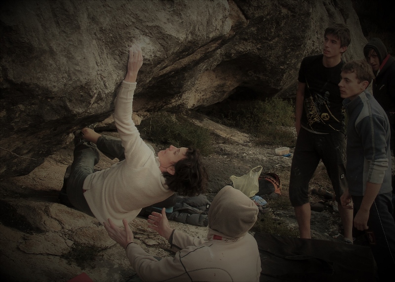 2011. Klasični zimski prizor sa Massive Attacka. 2 riči - teški bouldering!
