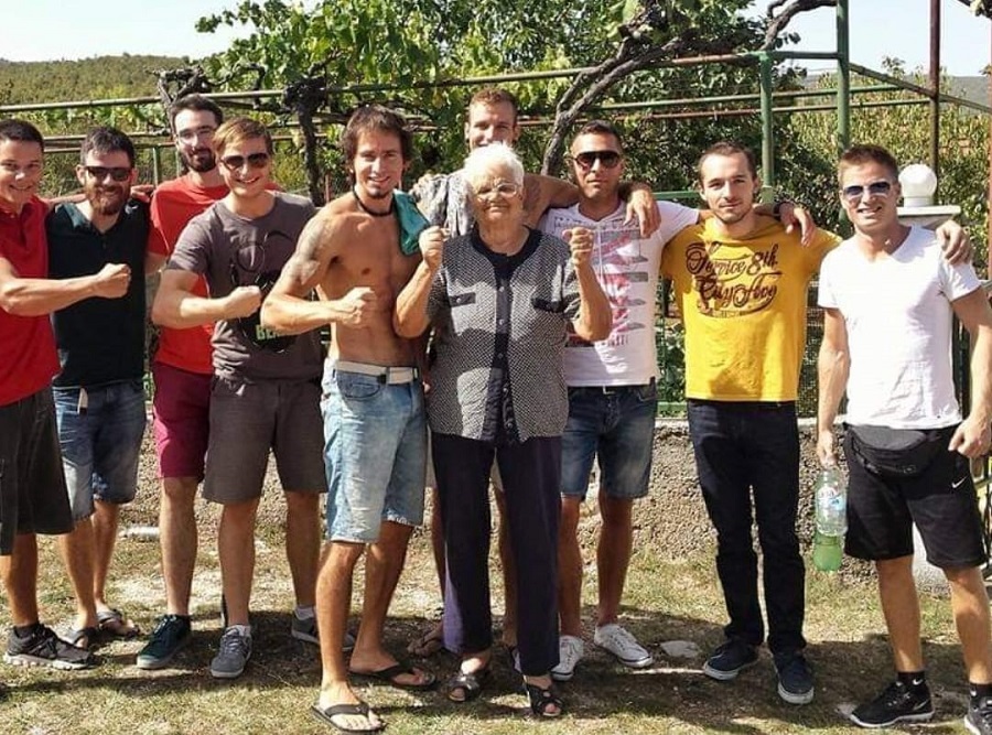 Na putu za PH u Zagrebu sa babom Marom - Postinje Power Forever!!!