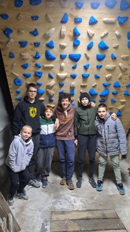 Sa liva na desno - Jopa, Dama, Ivan, Frane, Grgo i Pere - svi Pešići i jedan Lelas :-)