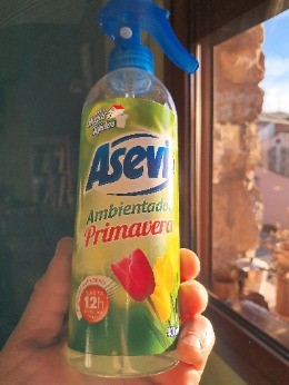 Gazda nas je dočeka prigodnim osvježivačem zraka - fala ti Miquel!