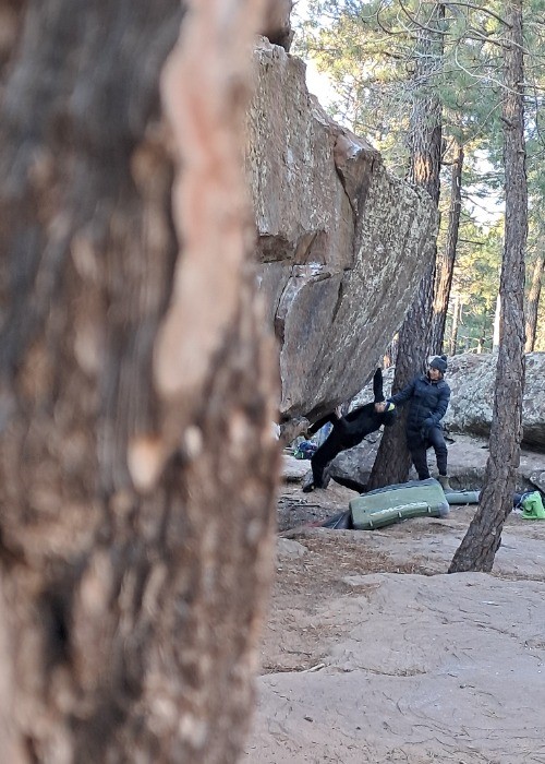 Doboko u šumi. Josip bez live noge.