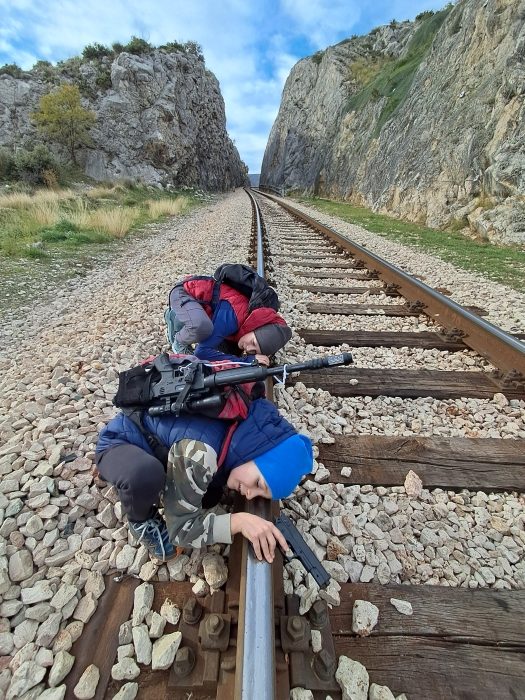 Ka šta to radi naša omladina...